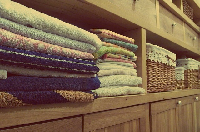 ručníky ve skříňce